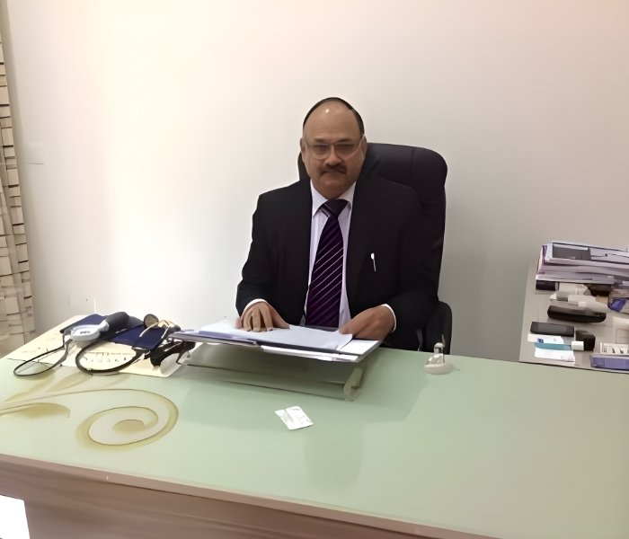 Dr S K Mundhra